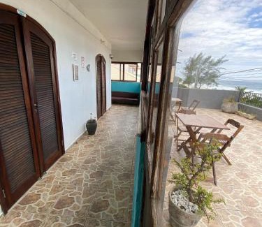 Praia da Vila House | Beachfront Casa de Praia Suítes with Pool & Ocean Views