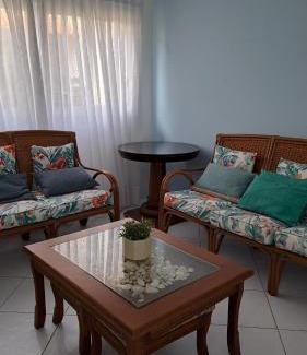 Parque Enseada House | Discover Casa de Praia: Family-Friendly Ocean View Retreat