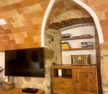 Palamos House | Inviting Casa de Pueblo en Palamós with Family-Friendly Amenities