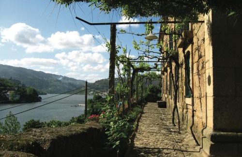 Oliveira do Douro House | Discover Casa de Rebolfe: 4-Star Retreat with Pool & Views