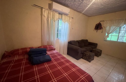 Ocho Rios Villa | Discover La Foreign: Central Ocho Rios Near Mahogany Beach