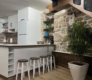 Vilarello House | Pet-Friendly Haven: Casa de Rosende with 9.8 Guest Rating