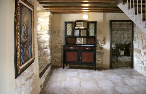 Ubeda House | Elegant Casa de San Lorenzo: Pet-Friendly with Breakfast