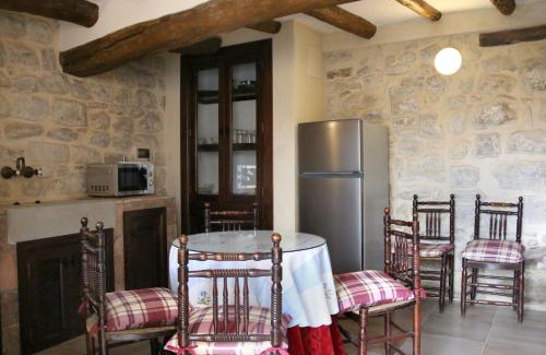 Ubeda House | Elegant Casa de San Lorenzo: Pet-Friendly with Breakfast