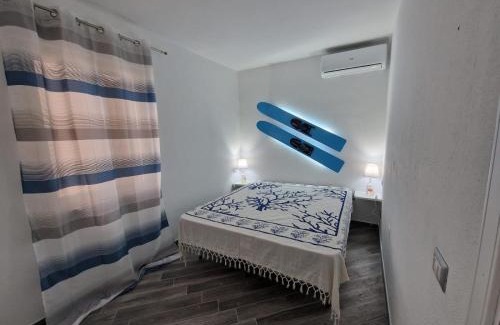 Isola di Capo Rizzuto Apartment | Casa De Santis: Oceanfront Retreat with Top Guest Rating