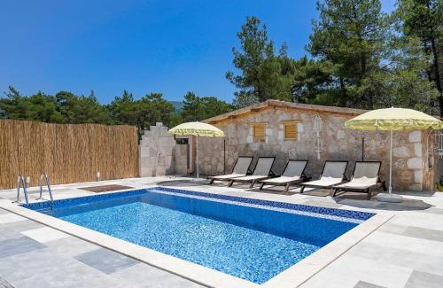 Kas Apartment | Cozy Casa De Sherys: Oceanfront Retreat with Great Amenities