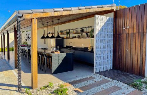 Resende House | Relaxing Casa de Temporada with Pool, Sauna & Jacuzzi