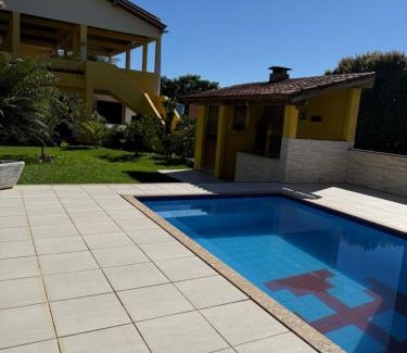 Guarapari House | Pet-Friendly Casa de Temporada Meaipe with Pool & High Ratings