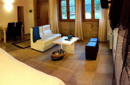 Muxia House | Casa de Trillo: Guest Rated 9.6 with Spa and Family Amenities
