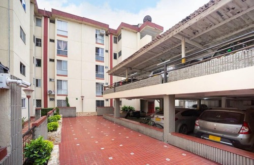 Cali Apartment | Pet-Friendly Casa de Vacación with Pool & Kid Approved