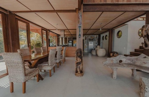 Paraty Villa | Relax at Casa de Vidro with Pool & Beachfront Views