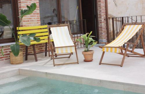 Cobisa House | Elegant Casa de Vivar Near Puy du Fou - Guest Rated 9.8