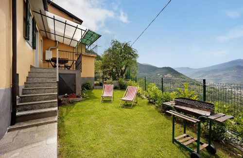 Casanova Lerrone Apartment | Pet-Friendly Retreat at Casa dei Fiori - Rated 8.5/10