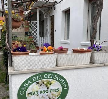 Servola-Chiarbola-Valmaura-Borgo San Sergio Apartment | Delightful Casa dei Gelsomini: Guest Rated 9/10 & Family-Friendly