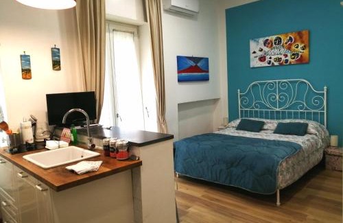 Quartieri Spagnoli Apartment | Perfect Getaway at Casa dei Gemelli - 10/10 Guest Rated!