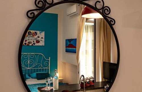 Quartieri Spagnoli Apartment | Perfect Getaway at Casa dei Gemelli - 10/10 Guest Rated!