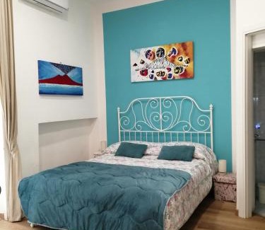 Quartieri Spagnoli Apartment | Perfect Getaway at Casa dei Gemelli - 10/10 Guest Rated!