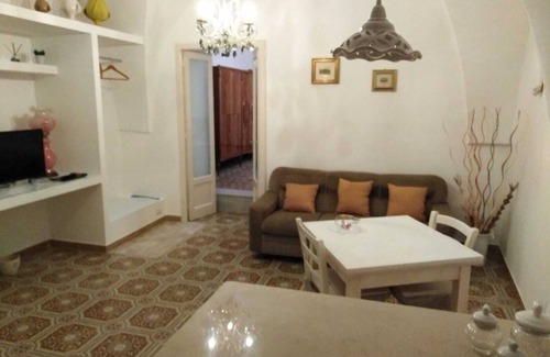Old Town Cisternino House | Comfortable Stay at Casa dei Nonni with Family-Friendly Amenities