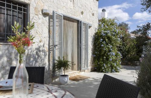 San Michele Salentino House | Casa Papavero: Pet-Friendly Oasis with Ocean View & Pool