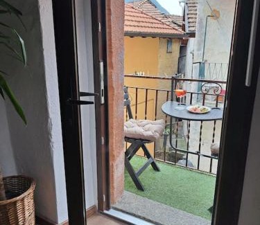 Colonno House | Stunning Casa dei Pescatori - Guest Rated 9.7, Family Friendly