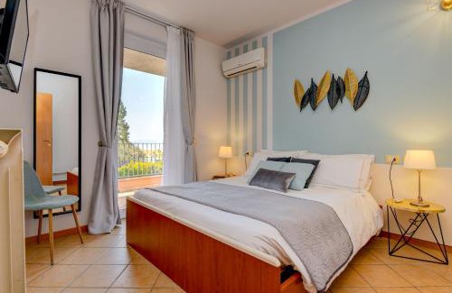 Sirmione House | Oceanfront Bliss at Casa dei Pescatori: Pet-Friendly Escape