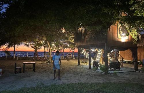 Saladita House | Family-Friendly Stay at Casa del Árbol Barra la Saladita