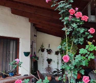 Villa General Belgrano House | Beautiful Casa del Arroyo: Family-Friendly with Pool Access