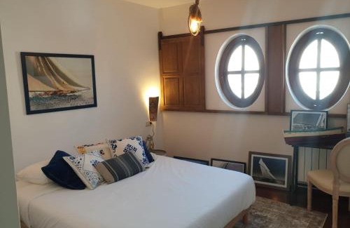 Toledo City Center Villa | Elegant Casa del Armiño: 4-Star Oceanfront Family Retreat