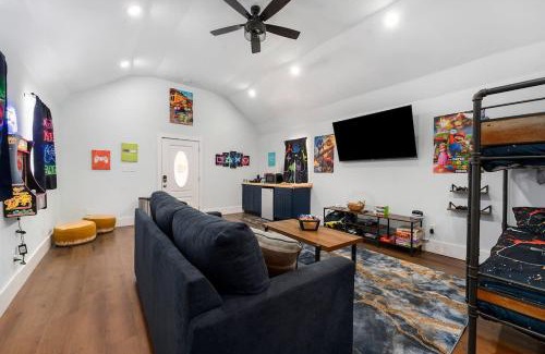 Wimberley House | Explore Casa del Avion & Casa Coop: Family-Friendly Retreat