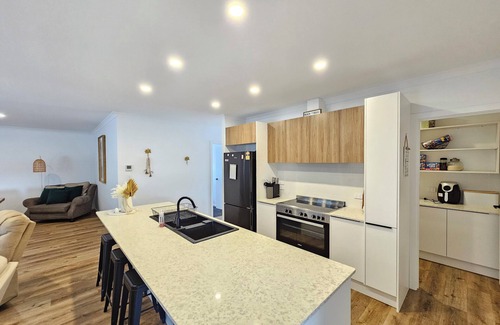Waterhouse House | Casa Del Batson - Your home away from home
