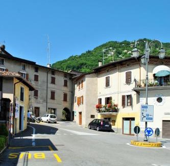 Pieve House | Welcoming Casa del Borgo Maria Luisa with Family Amenities