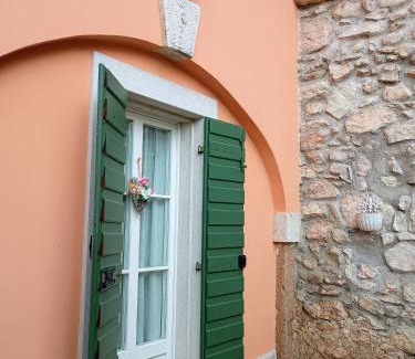 Caprino Veronese Apartment | Pet-Friendly Casa Del Capitello with 9.4 Guest Rating