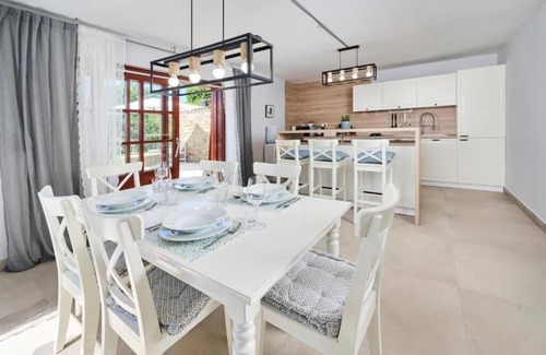 Sveti Bartol House | Welcoming Casa del Conte - Unique Villa with Spa and Hot Tub