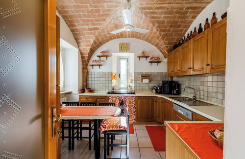 Montefiore dell'Aso Villa | Discover Casa del Gelso - Family Villa with Pool & Spa