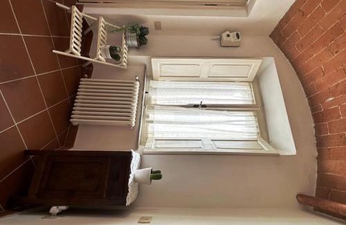 Molina di Quosa-Rigoli House | Historic Casa del Glicine: Child-Friendly Getaway