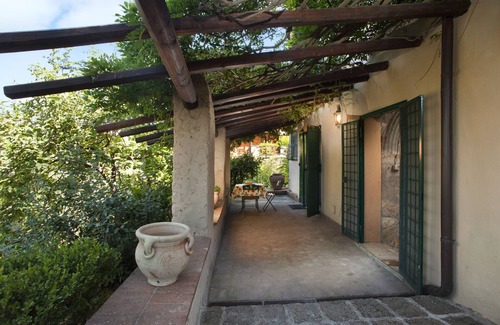 Capena House | Discover Casa del Glicine: Nature-Inspired Getaway