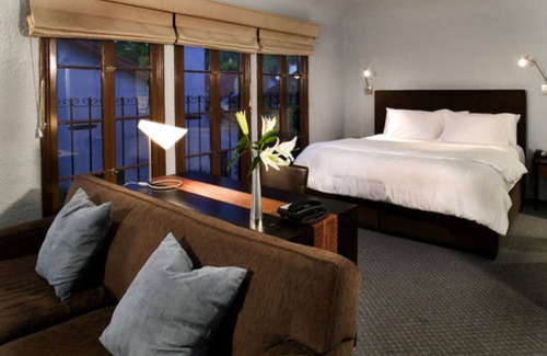 West Beach House | Discover Casa Del Mar Inn: Family-Friendly Getaway