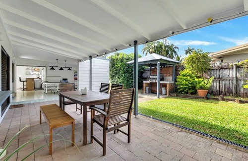 Kewarra Beach House | Casa Del Mar Poolside Retreat Near Trinity Beach