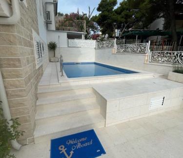 Rogoznica Villa | Discover Casa del Mare: Oceanfront Oasis with Pool & Hot Tub