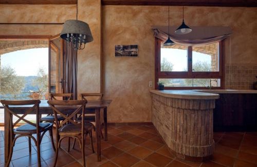 Vilanova de Meia House | Serene Casa del Moliner: Oceanfront Stay with Pool & Dining
