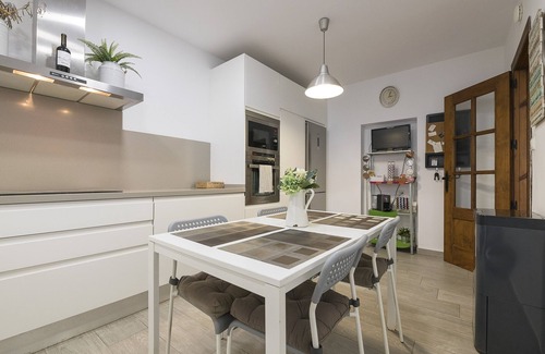Algeciras Ski Chalet | Casa Del Olivo - Two Bedroom Chalet, Sleeps 2