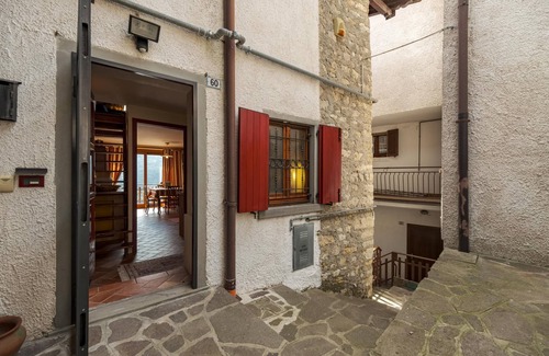 Adrara San Martino Apartment | Pet-Friendly Casa del Picchio in Beautiful Adrara San Martino