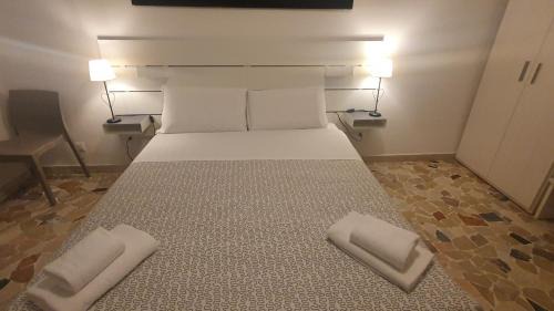 Cannaregio House | Relax at Casa del Pozzo with Inviting Hot Tub Amenities