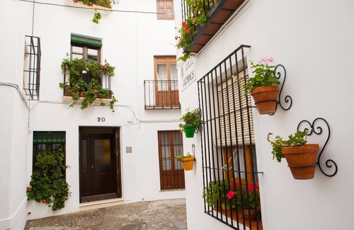 Priego de Cordoba House | Relaxing Retreat at Casa del Rey Priego with Spa & Breakfast