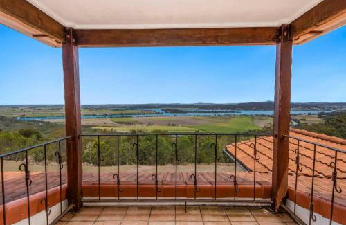 Ashby Heights Villa | Elegant Casa Del Rio with Pool & Child-Friendly Amenities