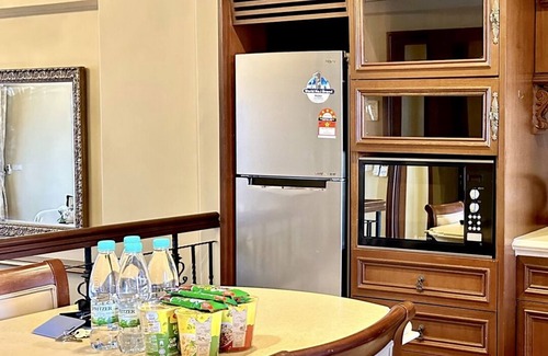 Bunga Paya Pantai House | Welcoming Casa Del Rio Residence: Pool & Breakfast Included