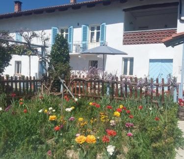 Belveglio Bed & Breakfast | Indulge at Casa del Roseto: Oceanfront Bliss Awaits
