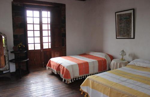 Jocotitlan Hotel | Historic Casa del Siglo XVII with Family-Friendly Amenities