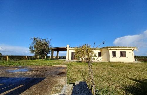 Castiglione d'Otranto House | Relax at Casa del Sol: Oceanfront Haven with Hot Tub