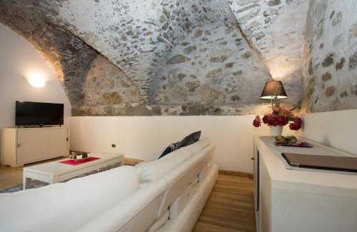 Santa Lucia Apartment | Cozy Casa del Sol Apartments: Pet-Friendly Family Retreat